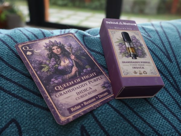 The ever-popular Indica - Grandaddy Purple - comes to Seknd Nature's exclusive Nature's Sap vape range as Queen of Night. Guaranteed to promote calm, relaxation and sleep, perfect for ending the day with.